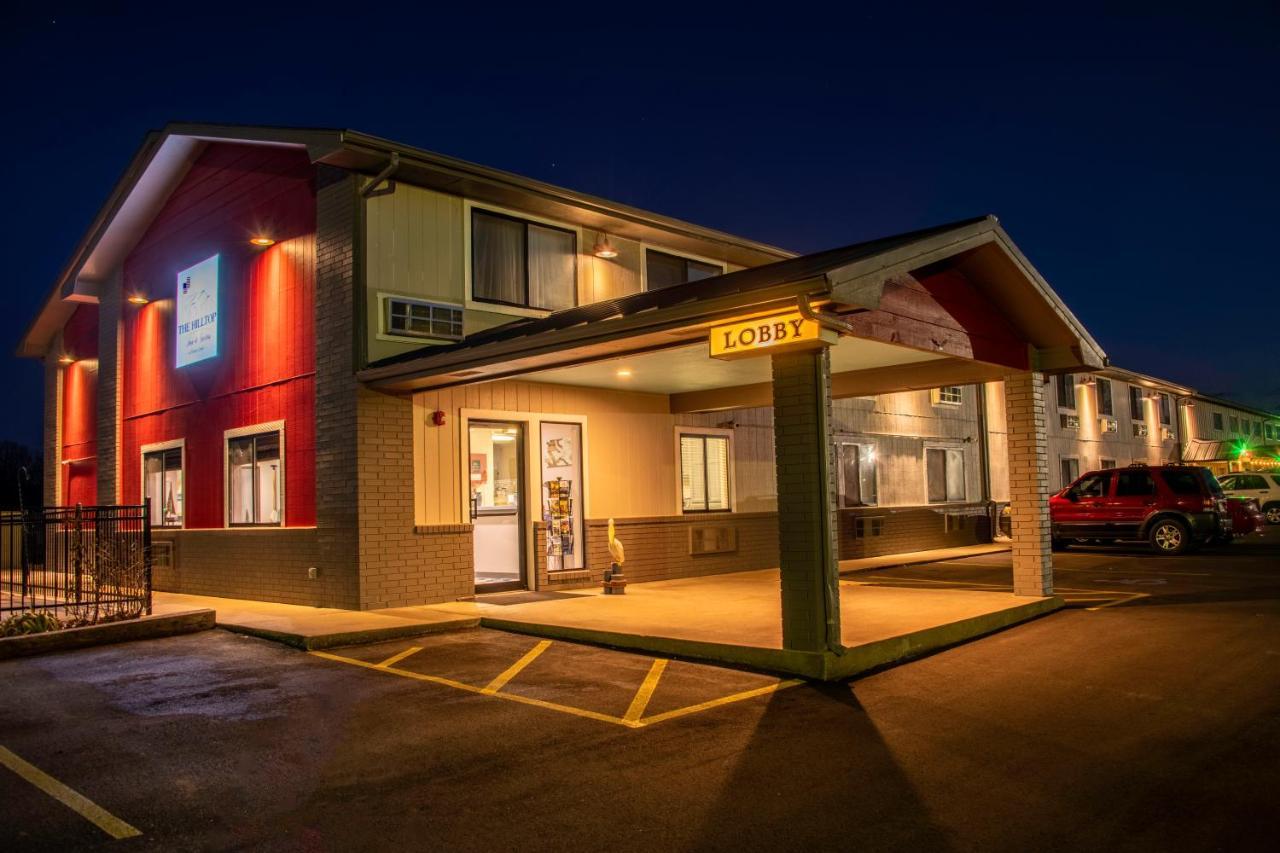 Hilltop Inn & Suites Grove Buitenkant foto