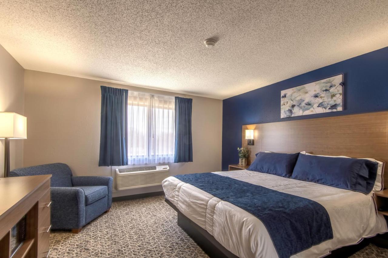 Hilltop Inn & Suites Grove Buitenkant foto